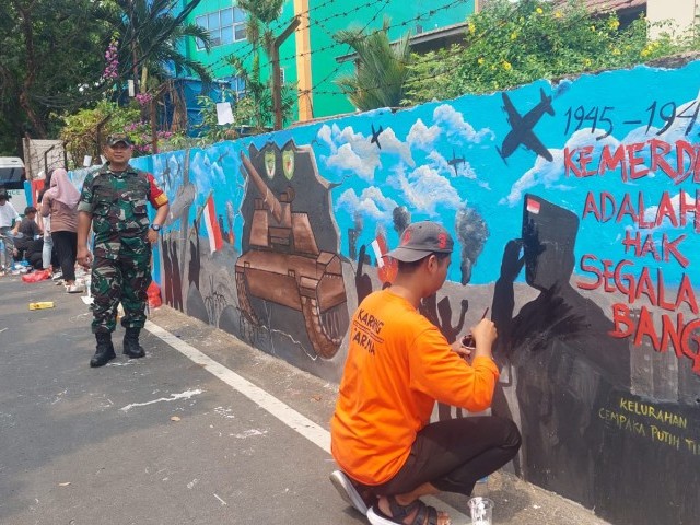 Dalam Memperingati Hari Pahlawan, Koramil 06/Cempaka Putih melaksanakan Pembinaan Teritorial