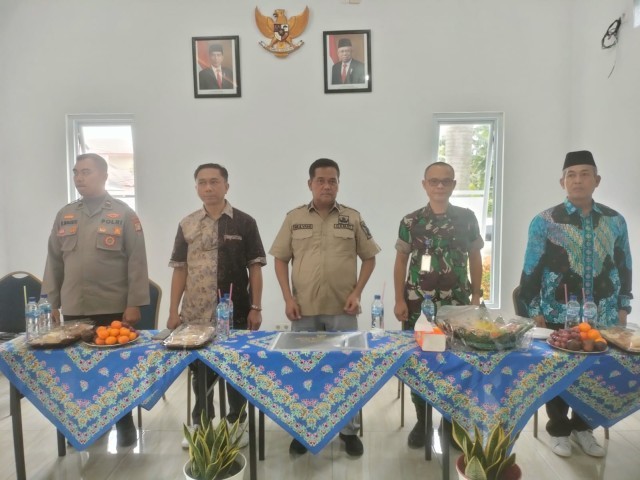 Danramil 02/Btc Menghadiri Peresmian Balai Pertemuan Warga