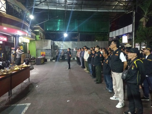 Babinsa Koramil 01/Tamansari Kodim 0503/JB Ikuti Apel dan Patroli Cipta Kondisi