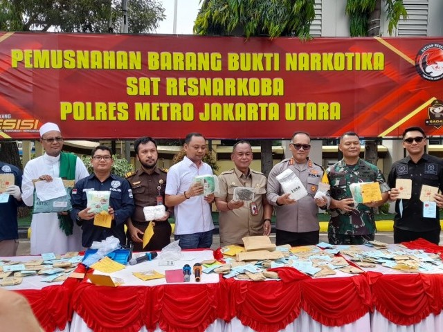 Dandim 0502/JU Hadiri Kegiatan Pemusnahan Barang Bukti Narkotika Di Polres Metro Jakarta Utara