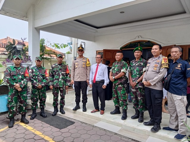 Amankan Nataru 2023, Koramil 01/Teluk Naga Pam Natal Dan Patroli Rutin
