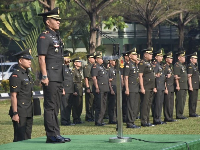 Danrindam Jaya Pimpin Upacara Penutupan Pendidikan Kejuruan Tamtama Infanteri Abit Dikmata TNI AD Gel. I TA. 2023