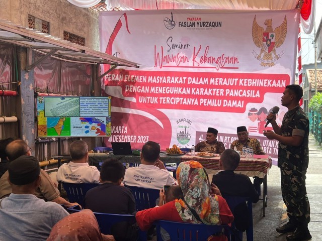 Merajut Kebersamaan Menuju Pemilu Damai, Danramil Matraman Berikan Materi Wasbang