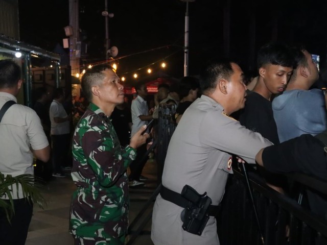 Dandim 0501/JP Turut Memonitoring Wilayah DKI Jakarta Pusat Guna Yakinkan Perayaan Malam Pergantian Tahun  Baru 2024 Berjalan Aman
