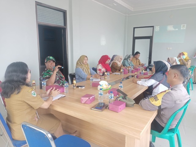 Babinsa Koramil 03/Legok Hadiri Diskusi Identifikasi Masalah dan Analisi Situasi (IMAS)