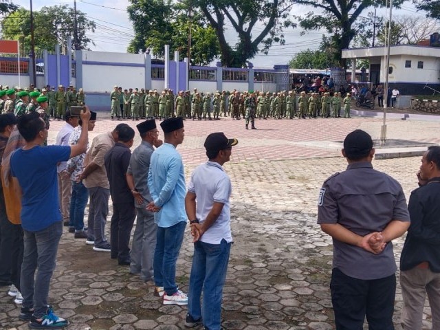 Jaga Kondusifitas Pengamanan Pemilu, Danramil 13/Cisoka Hadiri Apel Gabungan