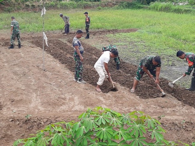 Untuk Meningkatkan Ketahanan Pangan, Koramil 14/Panongan Siapkan Lahan Urban Farming Di Wilayah Binaan