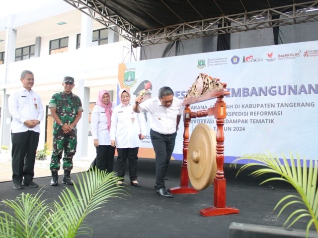 Danrem 052/Wkr Hadiri Peresmian Pembangunan Sarana Prasarana Sekolah SMKN 13 Kabupaten Tangerang