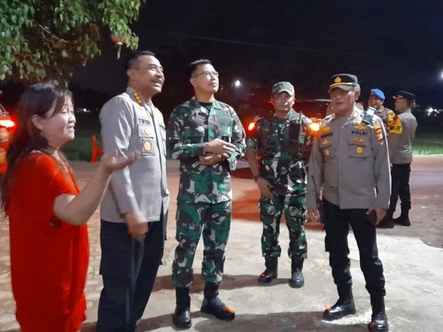 Menjelang Tahun Baru Imlek, Dandim 0509/Kab.Bekasi Bersama Kapolres Metro Bekasi Sambangi Klenteng Cibarusah 