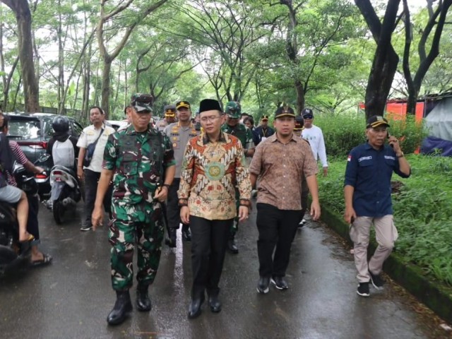 Danrem 051/Wkt dan Forkopimda Tinjau Pelaksanaan Pemilu di Wilayah Cikarang Selatan