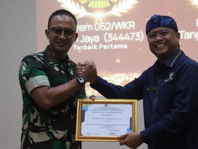 Korem 052/Wkr Mendapatkan Dua Apresiasi dan Penghargaan Pengelolaan Keuangan Negara Terbaik