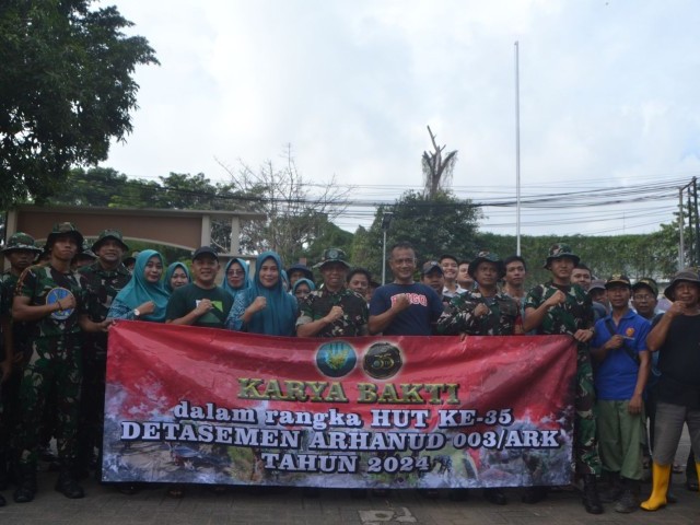 Denarhanud 003/ARK Melaksanakan Karya Bakti Dalam Rangka HUT Ke 35 Tahun