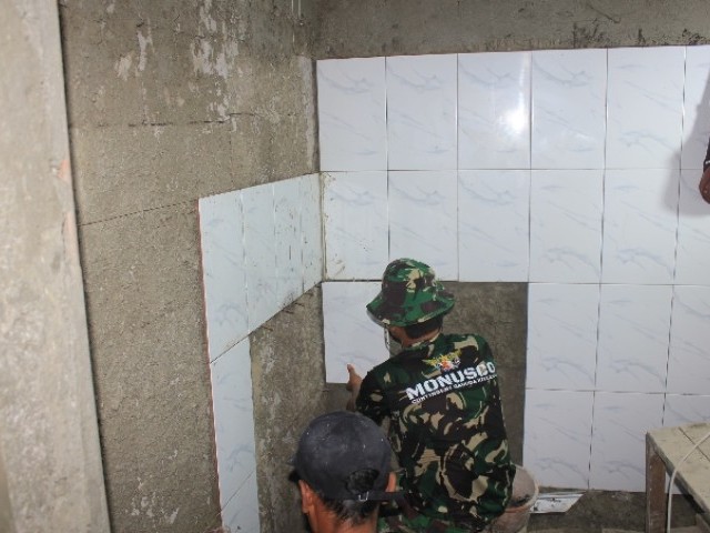 Satgas TMMD ke 119 Kodim 0509/Kab.Bekasi Melaksanakan Pembangunan Posyandu Desa Karang Mukti
