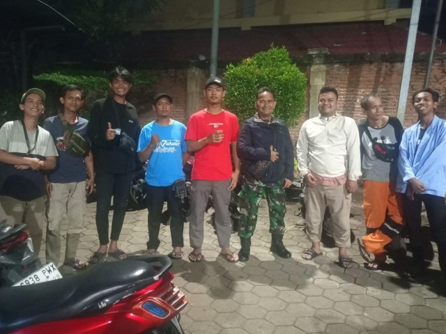 Jaga Ketertiban di Bulan Ramadhan, Babinsa Koramil 05/Tanah Abang Laksanakan Patroli Cipkon