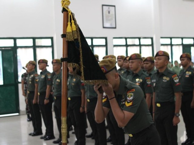 Acara Tradisi Korp Raport Pindah Satuan Bintara dan Tamtama Yonarhanud 6/Bay