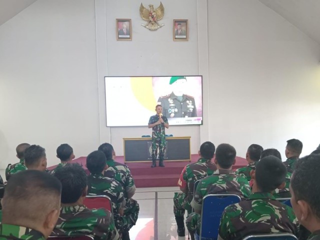 Dandim 0506/Tgr Berikan Jam Komandan dan Acara Halal Bihalal