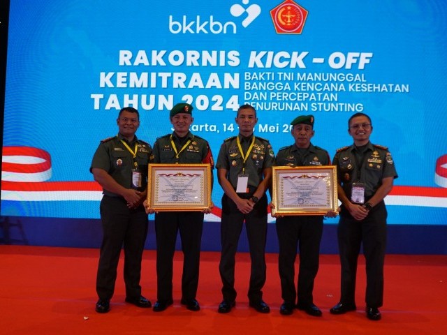 Babinsa Kodim 0506/Tangerang Terima Penghargaan Babinsa Berprestasi Tingkat Nasional