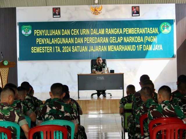 Resimen Arhanud 1/F Gelar Sosialisasi P4GN dan Tes Urine