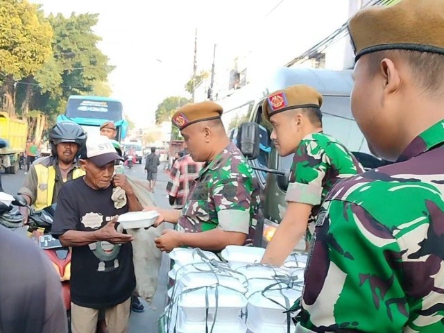 Jumat Berbagi Batalyon Arhanud 6/Bay
