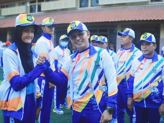 Dandim 0506/Tgr Dampingi Pj. Wali Kota Tangerang Lepas Kontingen POPDA XI Kota Tangerang