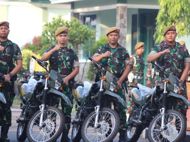 Danyon Arhanud 6/BAY Distribusikan Kendaraan Dinas KLX 150 