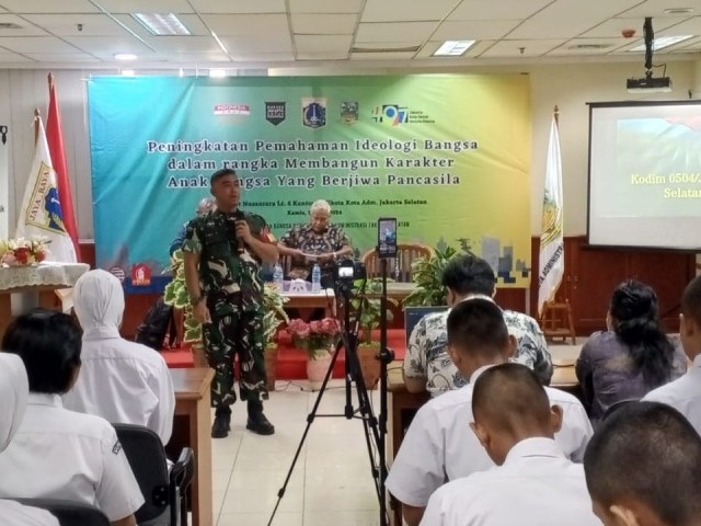 Menjadi Narasumber, Wadanramil 03/Pasar Minggu Sampaikan Materi Wawasan Kebangsaan