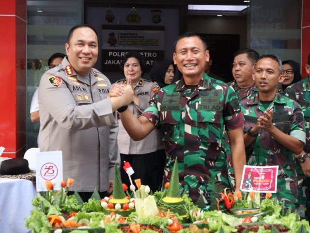 HUT Bhayangkara Ke-78, Kodim 0504/Jakarta Selatan Kejutkan Polres
