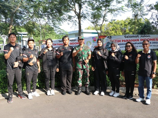Dandim 0509/Kabupaten Bekasi Pimpin Pelepasan Para Atlet Panahan ke Bandara Soekarno Hatta