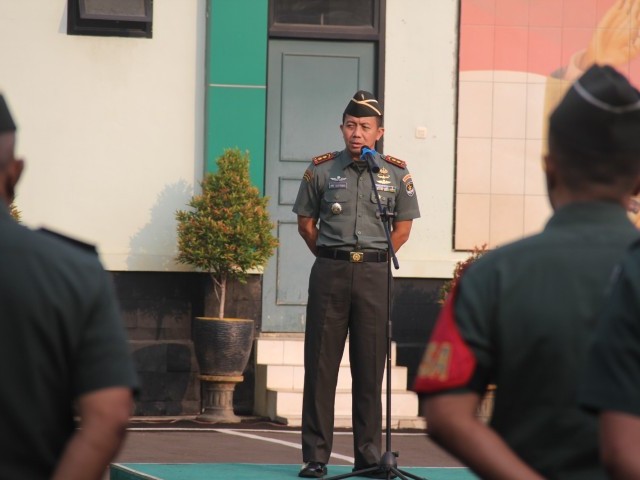Dandim 0506/Tangerang Berikan Motivasi Kepada Prajurit di Jam Komandan