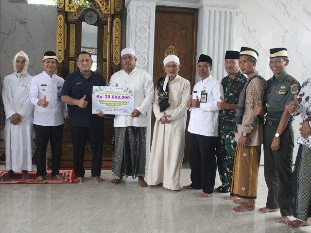 Kasdim 0510/Tigaraksa: Eratkan Silaturahmi Keagamaan Dengan Warga