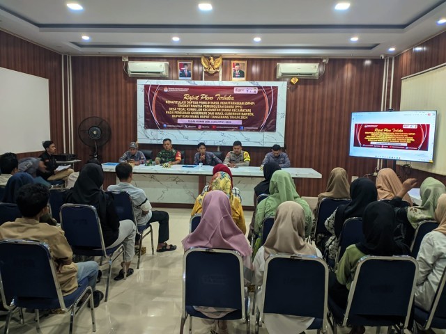 Jelang Pilkada Serentak, Babinsa Koramil 09/Mauk Hadiri Rapat Pleno Terbuka