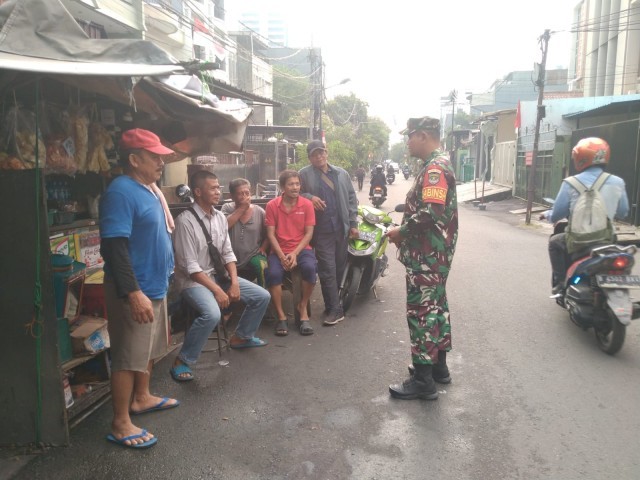 Komunikasi Efektif Dua Arah, Serka Kusnodin Komsos Bersama Warga Binaan