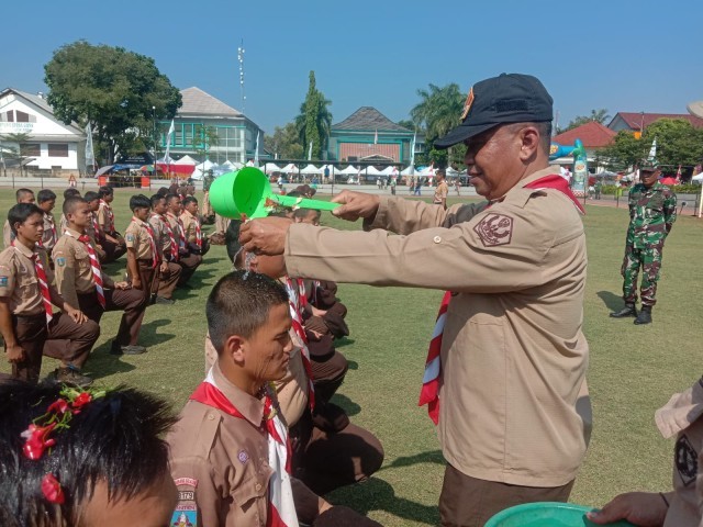 Danramil 07/Pdk Aren Resmi Menutup Pengembaraan Pramuka Saka Wira Kartika Angkatan 10