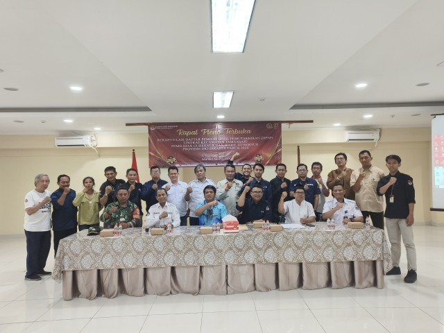 Babinsa Serda Aprianto Ikuti Rapat Pleno TRDP Hasil Pemutakhiran Pilgub DKI 2024