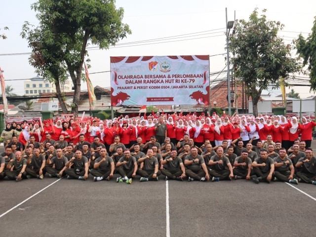 Sambut HUT RI Ke-79, Kodim 0504/Jakarta Selatan Gelar Olahraga Bersama dan Perlombaan Prajurit dan Persit