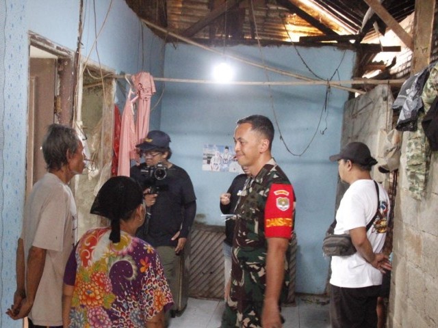 Tak Memiliki Kamar Mandi, Atap Rumah Patah dan Bocor, Sekarang Sudah Dibangun oleh Satgas TMMD 122 Kodim 0507/Bekasi