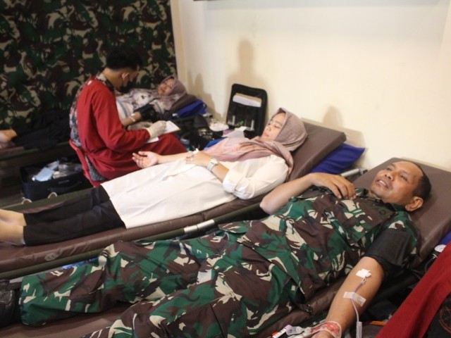 Masyarakat dan prajurit Antusias Donor Darah di Kodim 0510/Tigaraksa
