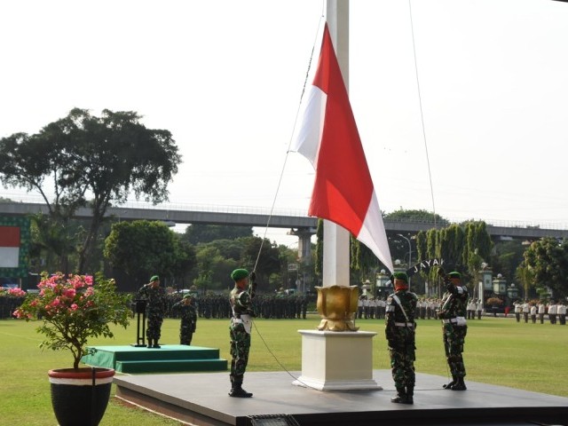 Tingkatkan Disiplin dan Semangat Pengabdian, Kodam Jaya gelar Upacara Senin