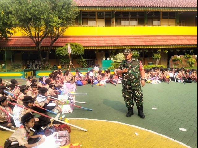 Kegiatan Perjusa SDN Gunung 01, Babinsa Sampaikan Materi Wawasan Kebangsaan