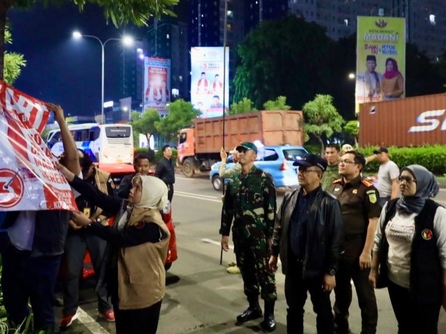 Masuki Masa Tenang Pilkada, Dandim 0507/Bekasi Bersama Forkopimda Ikuti Apel Dan Penertiban Alat Peraga Kampanye 