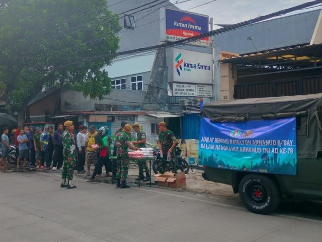 Batalyon Arhanud 6/BAY Rutin Menggelar Kegiatan Jum'at Berbagi