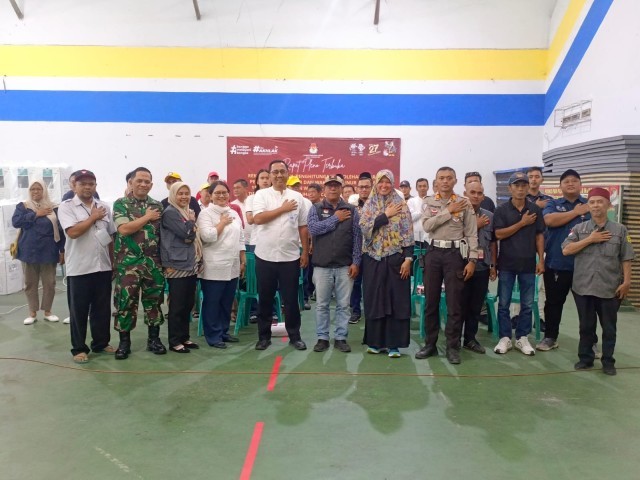 Danramil 06/Cibodas Hadiri Rapat Pleno Terbuka Pemilihan Gubernur Dan Walikota Tangerang 