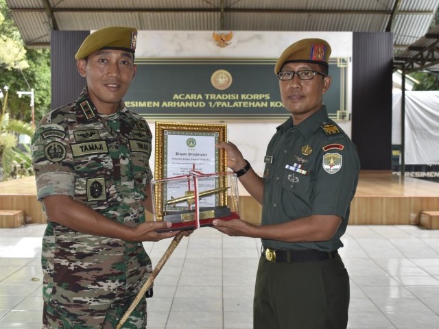 Danmenarhanud 1/Falatehan Pimpin Acara Pelepas Pindah Satuan Prajurit Resimen Arhanud 1/F