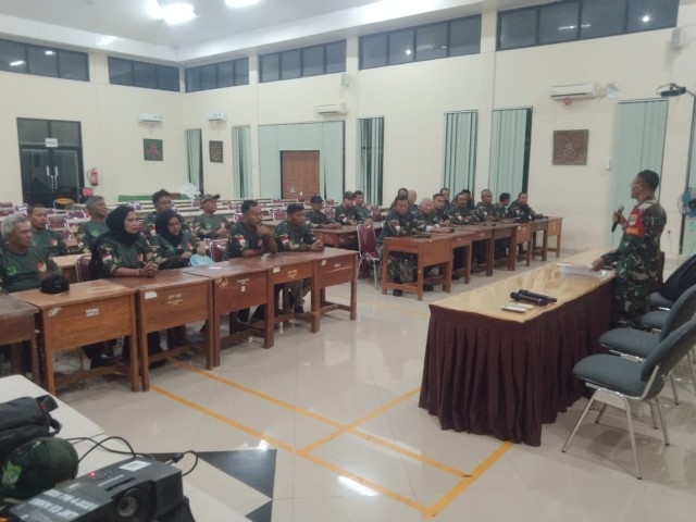 Danramil 08/Jagakarsa Memberikan Sosialisasi Wawasan Kebangsaan Anggota Mitra Jaya