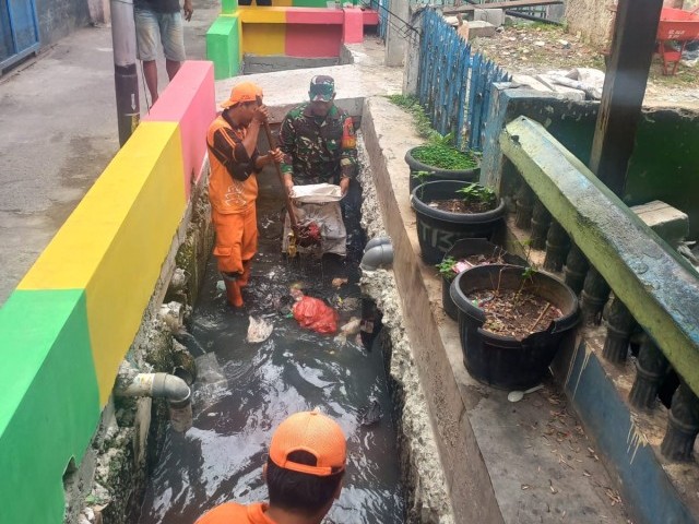 Peringati Hari Juang Kartika, Kodim 0501/Jakarta Pusat Melaksanakan Karya Bakti