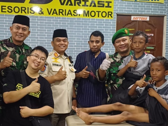 Khitanan Massal Gratis Anak Yatim Dhuafa Bersama Koramil 04/Cengkareng dan DJ88 Variasi & Aksesoris Motor