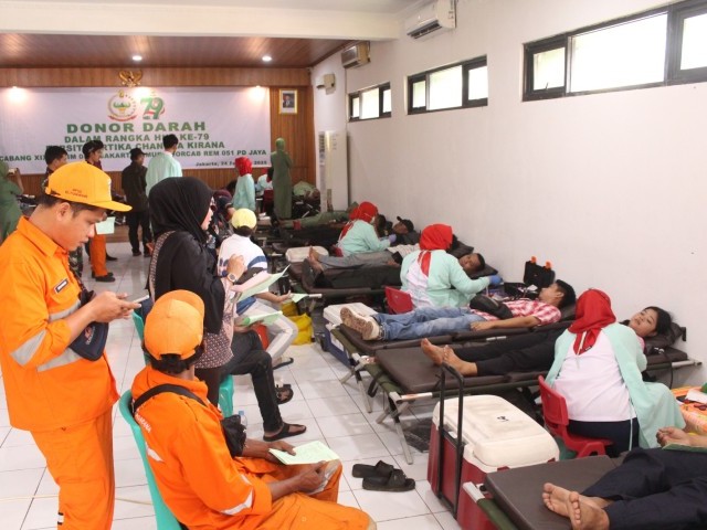 Peringati HUT Persit Kartika Chandra Kirana ke-79, Kodim 0505/Jakarta Timur Gelar Donor Darah