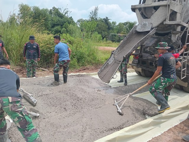 Jalan Beton Buatan TMMD Tigaraksa Permudah Akses Warga