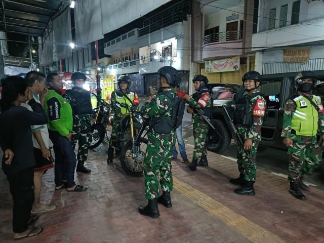 Ciptakan Wilayah Aman dan Kondusif, Personel Kodim 0507/Bekasi Intensifkan Patroli Malam di Bulan Suci Ramadan