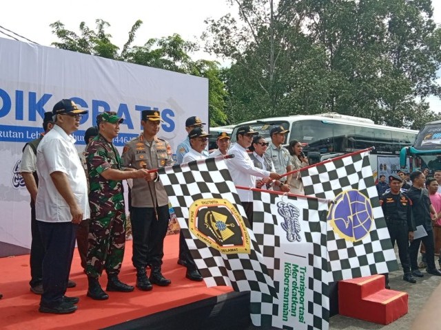 Dandim 0506/Tgr Bersama Kementerian Dan Forkopimda Lepas Mudik Gratis